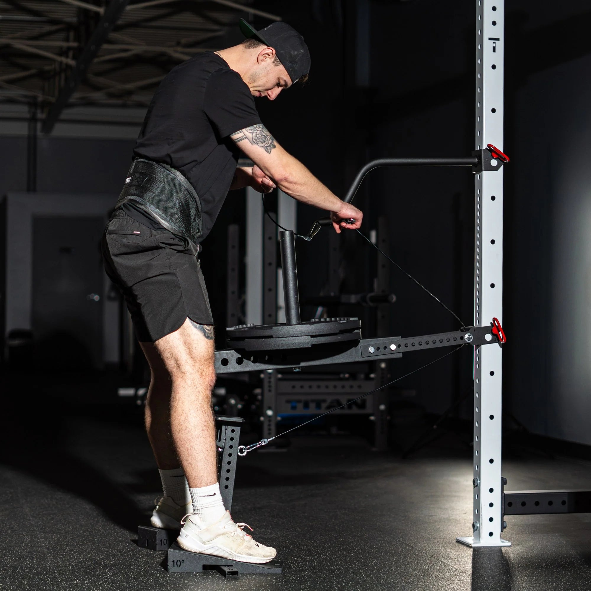 Revolt Belt Squat 2.0 (Free Belt Included)